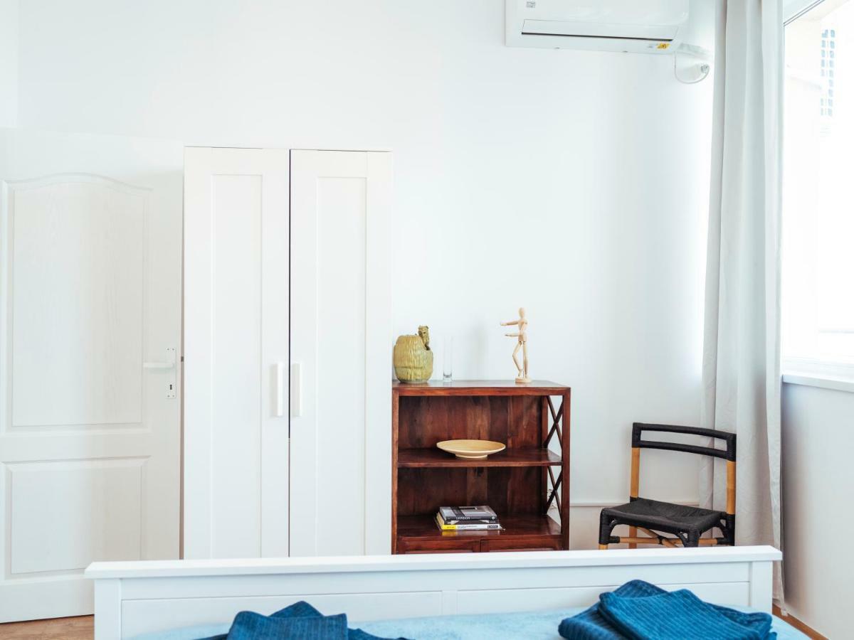 Parkview Apartment - Spectacular View & 2 Bedrooms 부쿠레슈티 외부 사진